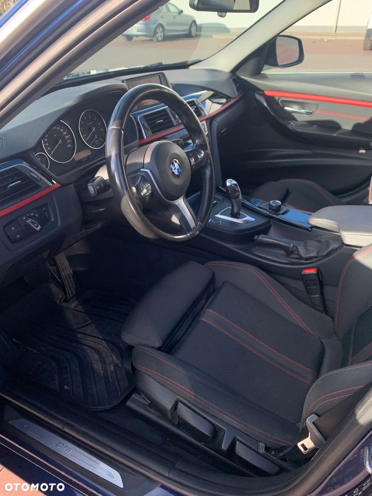 BMW Seria 3 320i xDrive Sport Line - 10