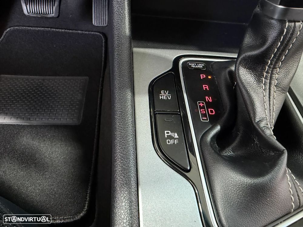 Kia Niro 1.6 GDi PHEV Urban - 32