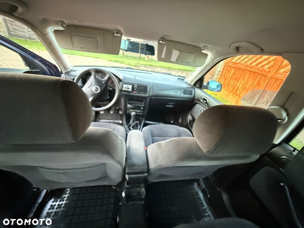 Volkswagen Golf 1.6 Basis - 12