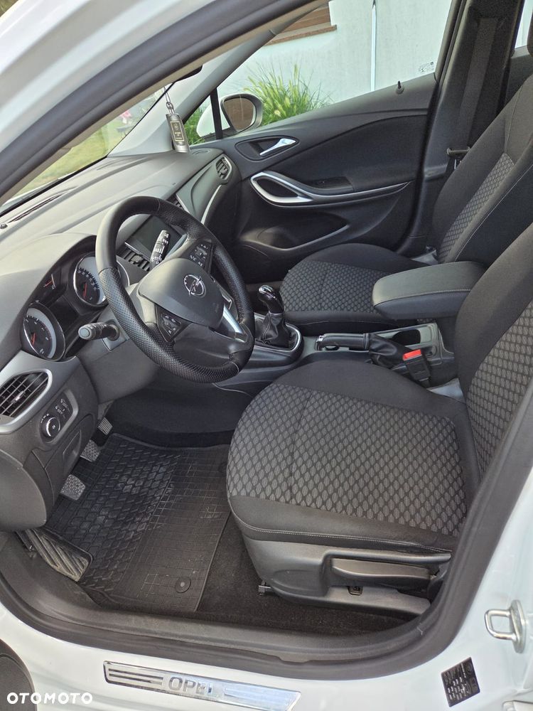 Opel Astra 1.2 Turbo Start/Stop 120 Jahre - 11