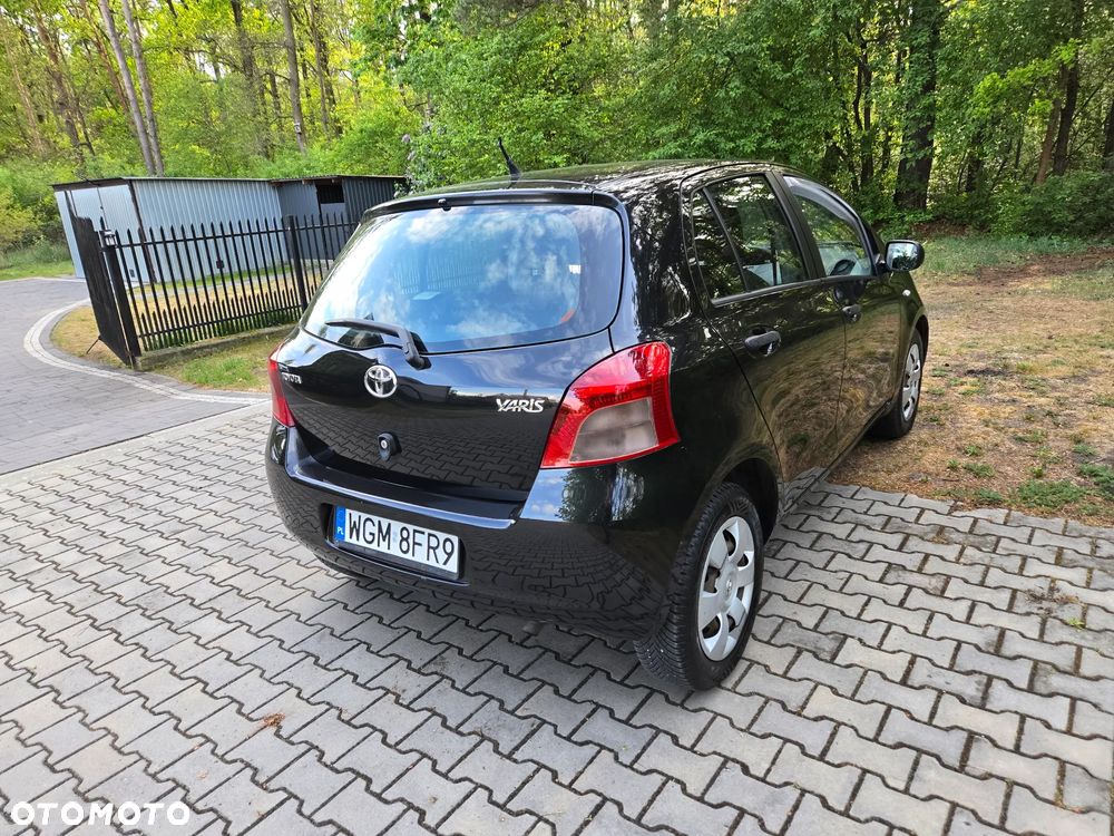 Toyota Yaris 1.3 Prestige - 13