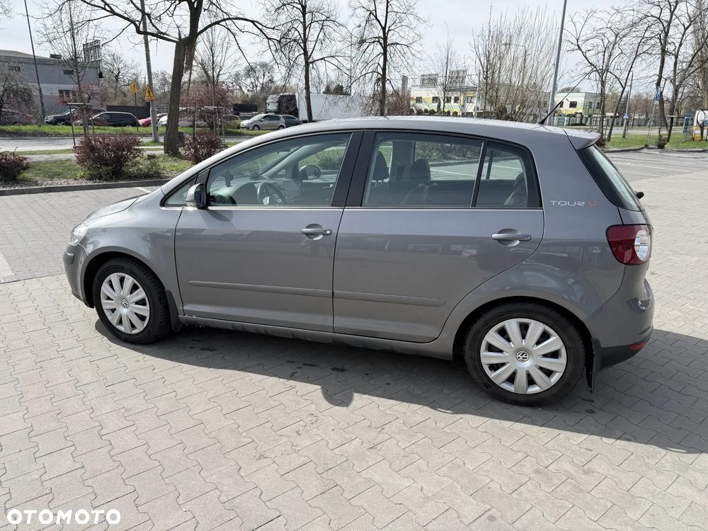 Volkswagen Golf Plus 1.6 Automatik Tour - 1