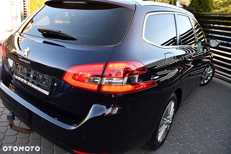 Peugeot 308 BlueHDi 130 EAT8 Stop & Start Allure Pack - 33