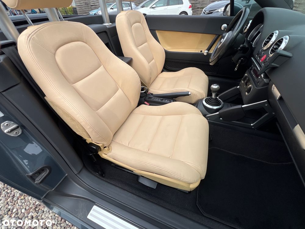 Audi TT Roadster 1.8 T - 19