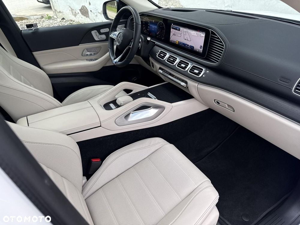 Mercedes-Benz GLE - 24