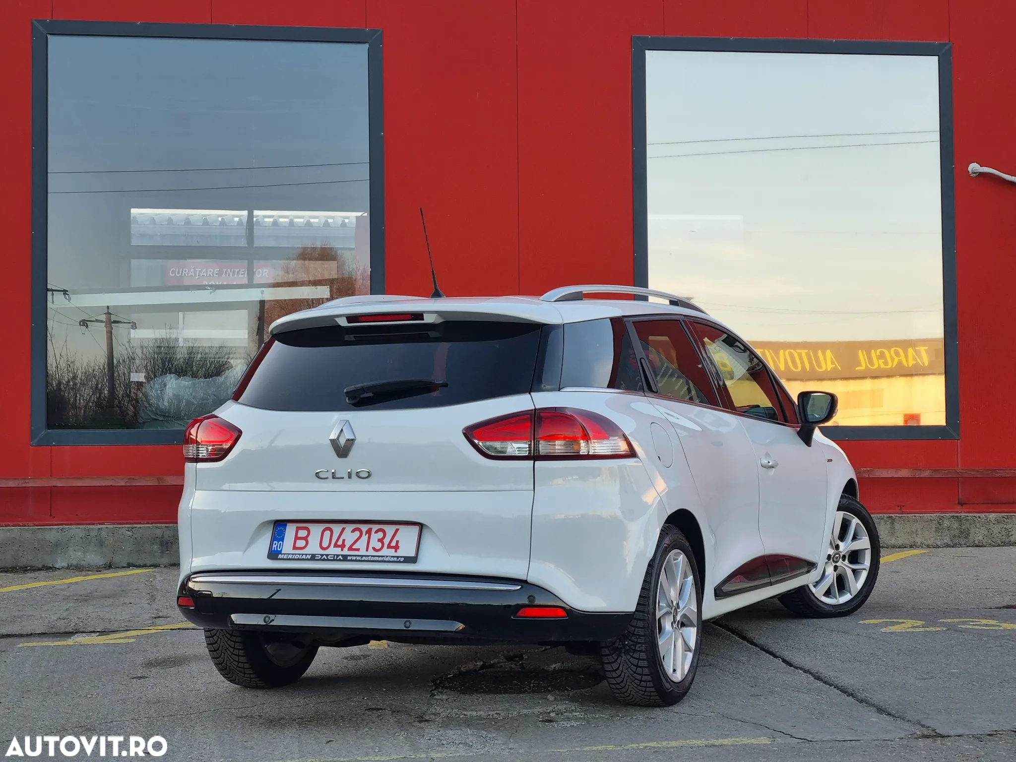 Renault Clio ENERGY TCe 90 Start & Stop LIMITED - 4