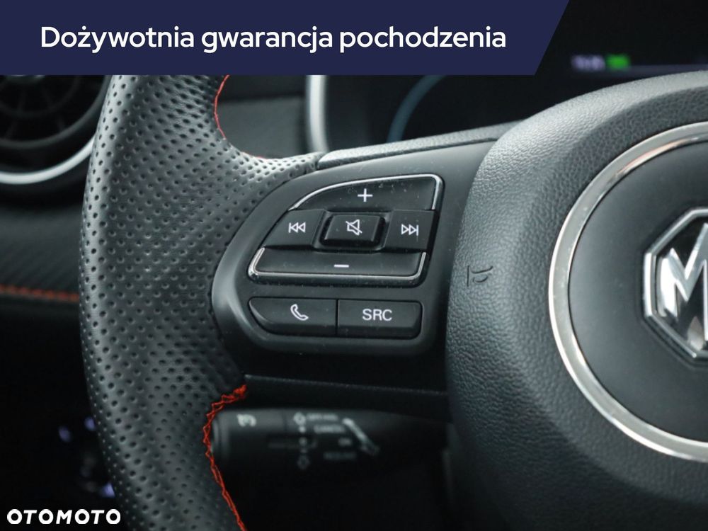 MG ZS - 13