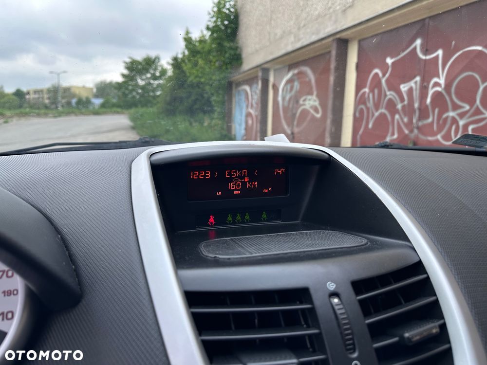 Peugeot 207 90 Sport - 13