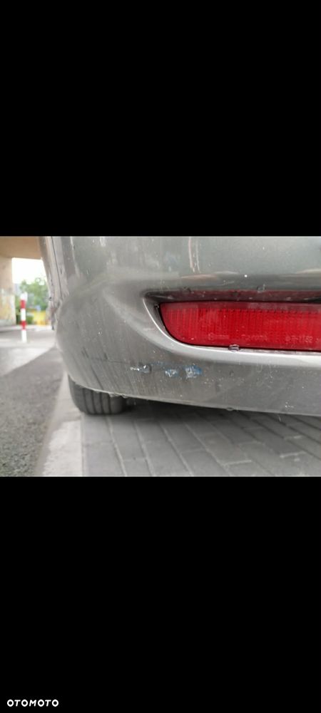 Toyota Avensis 2.0 D-4D Premium - 11