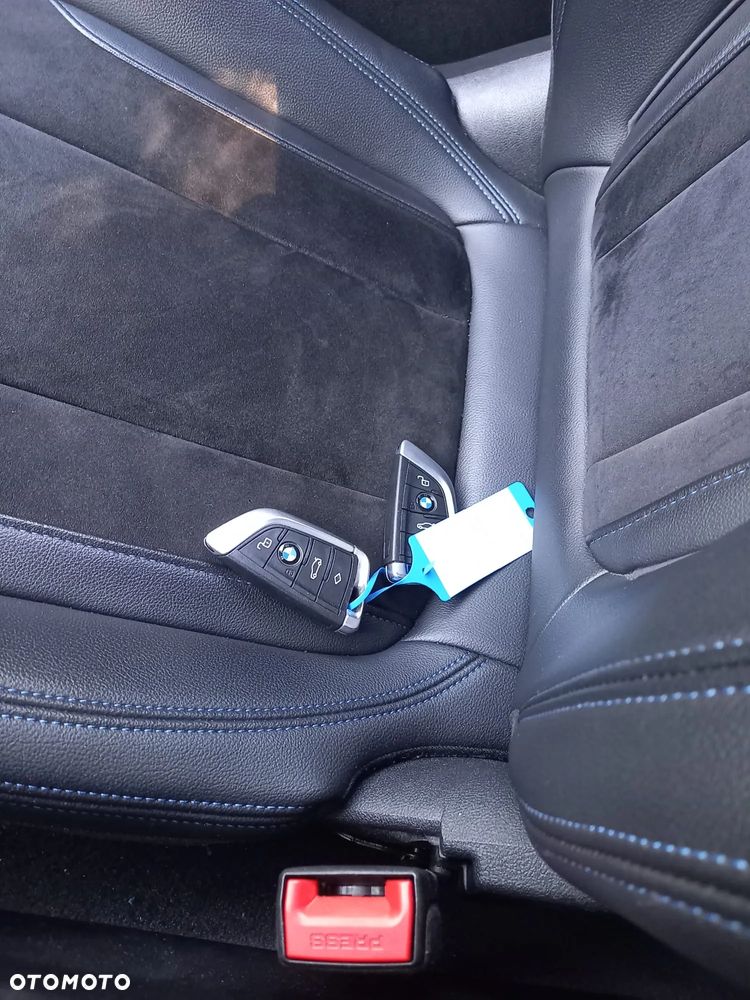 BMW Seria 3 320d M Sport Sport - 11