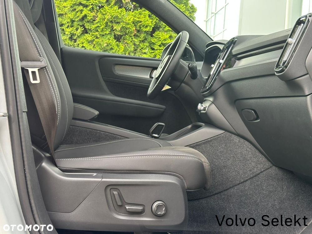 Volvo XC 40 - 29