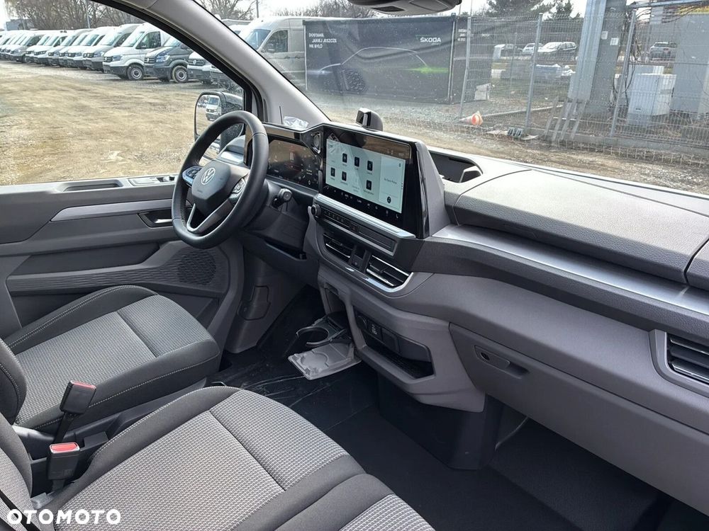 Volkswagen Transporter T7 Furgon Plus Edition/6 osob./AUTOMAT 2,0 l TDI 150 KM r. o. 3500 mm - 15