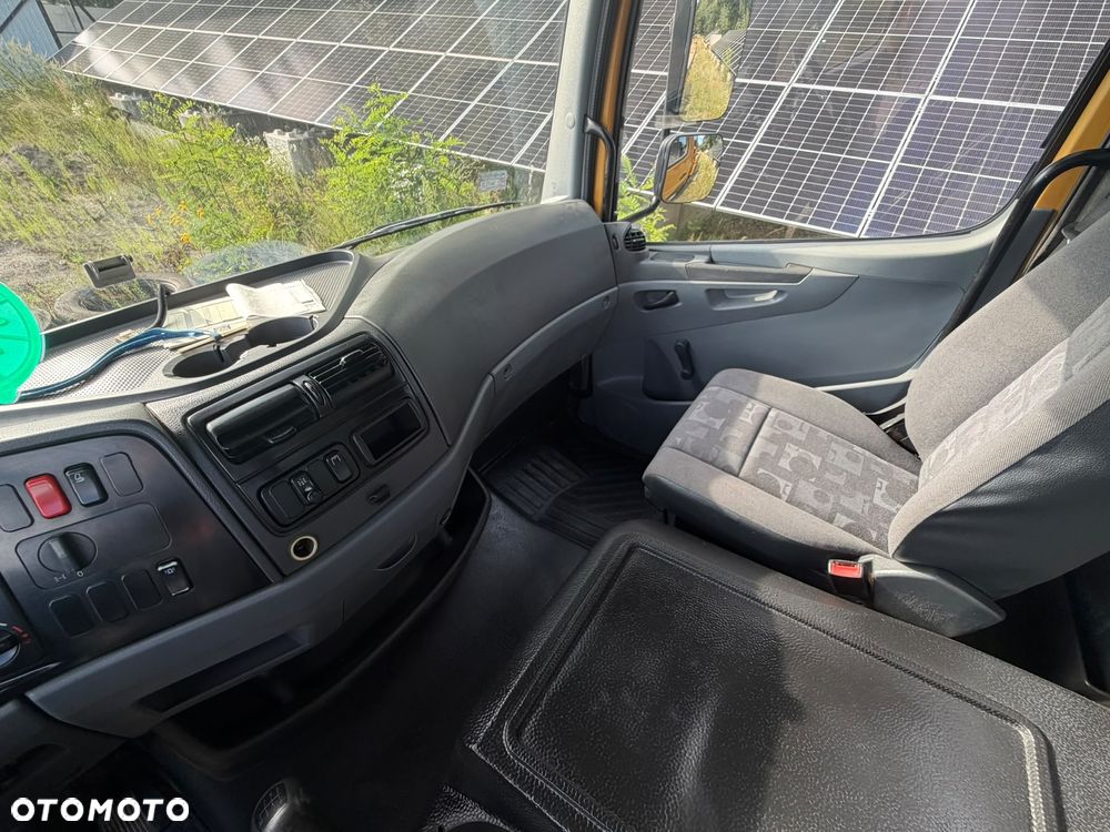 Mercedes-Benz ATEGO - 10