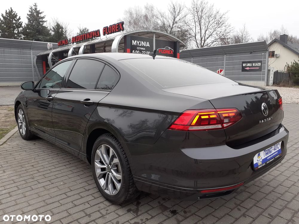 Volkswagen Passat - 3