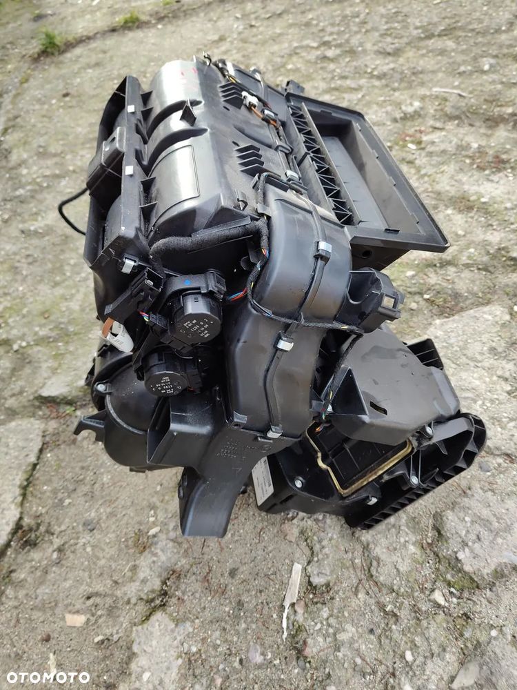 BMW 5 E60 e61 Nagrzewnica Europa CLIMATRONIC - 3