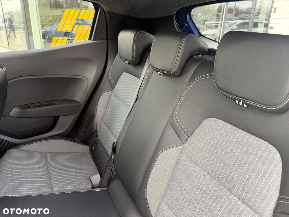 Renault Clio - 16