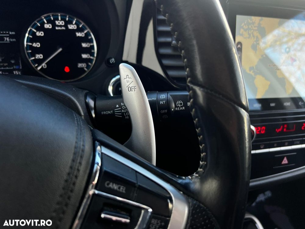 Mitsubishi Outlander 2.4 4WD - 19