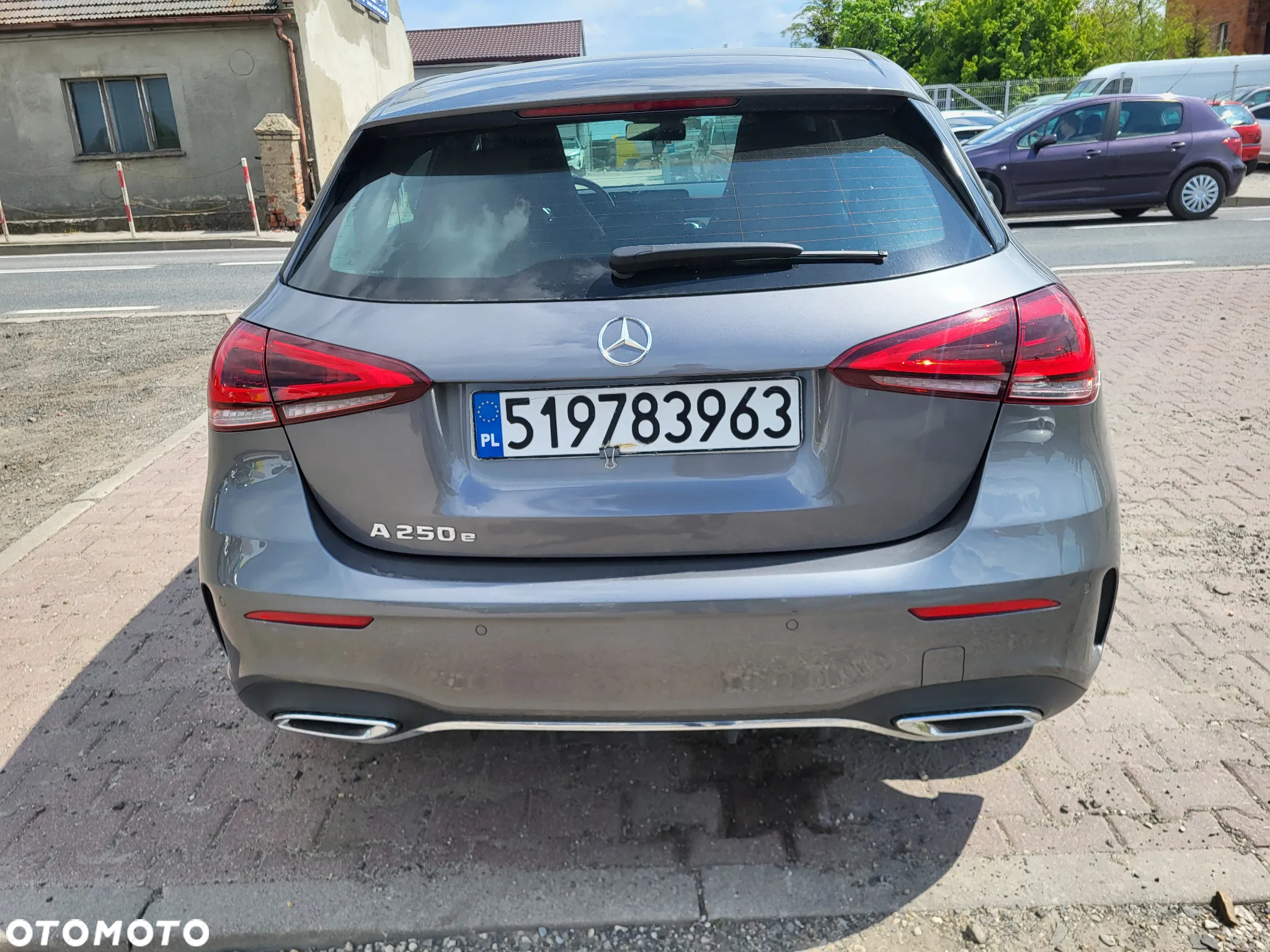 Mercedes-Benz Klasa A 250 e 8G-DCT Advanced AMG Line - 14