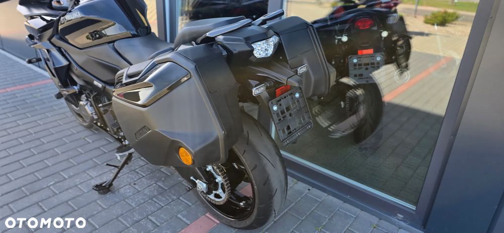 Suzuki GSX - 41