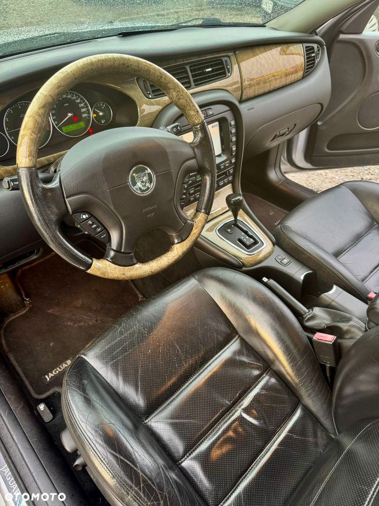 Jaguar X-Type 3.0 V6 4x4 Executive - 7