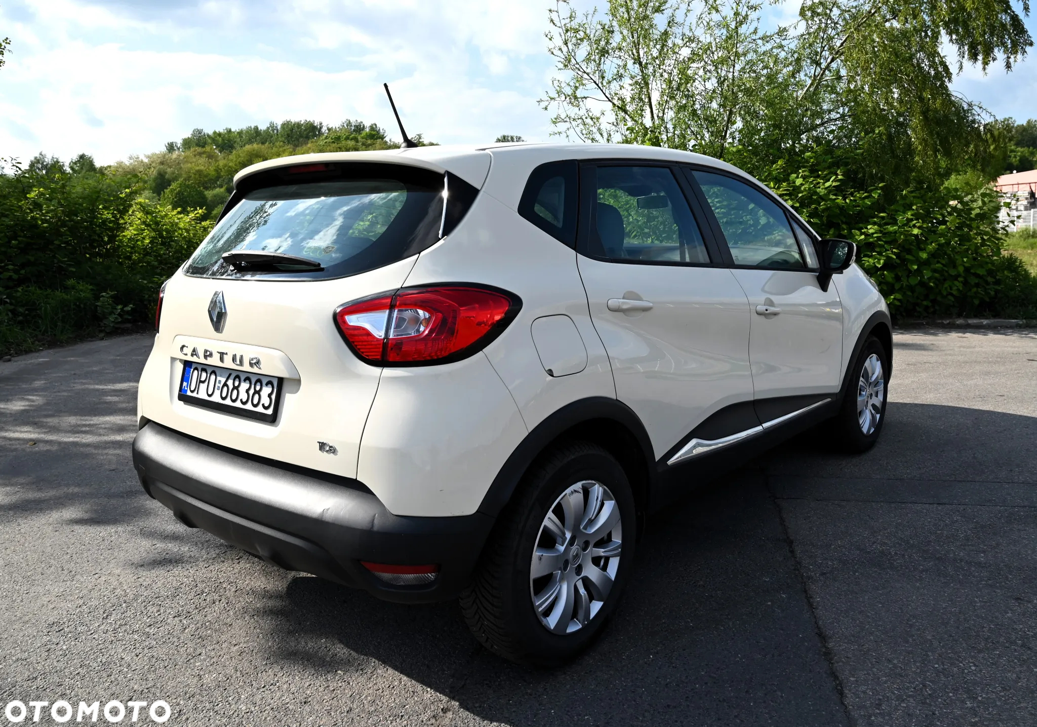 Renault Captur - 19