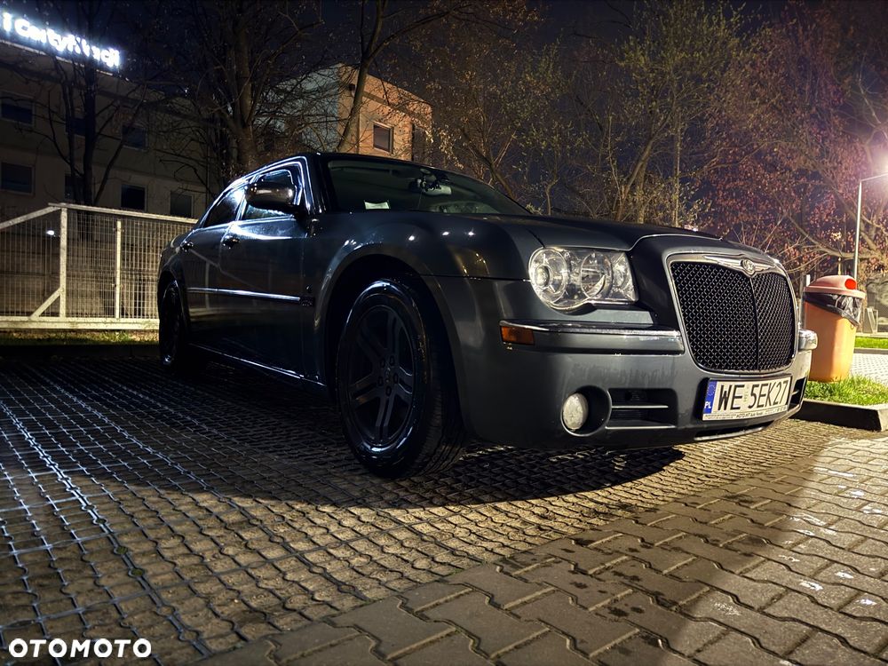 Chrysler 300C 5.7 V8 Hemi - 1