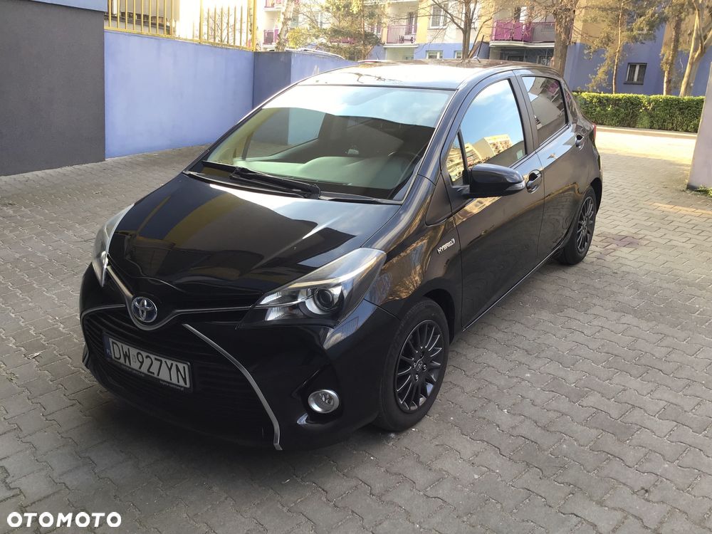 Toyota Yaris Hybrid 100 Premium EU6 - 1