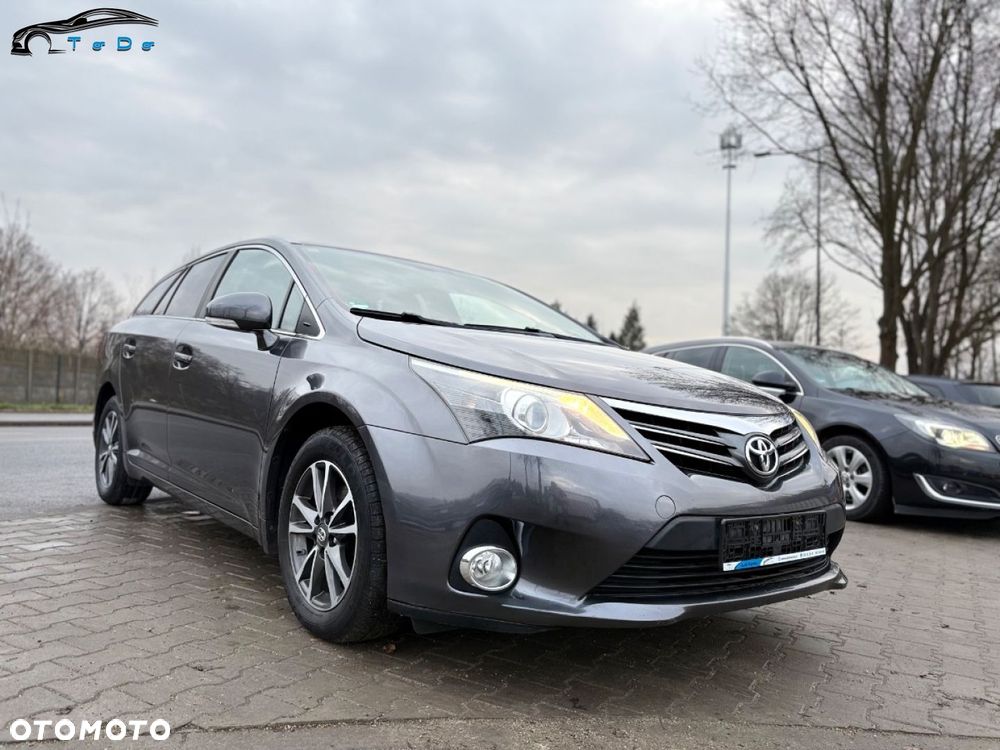 Toyota Avensis 2.0 D-4D Sol plus+NAVI - 1