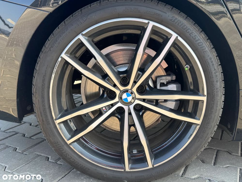 BMW Seria 3 330i M Sport sport - 12