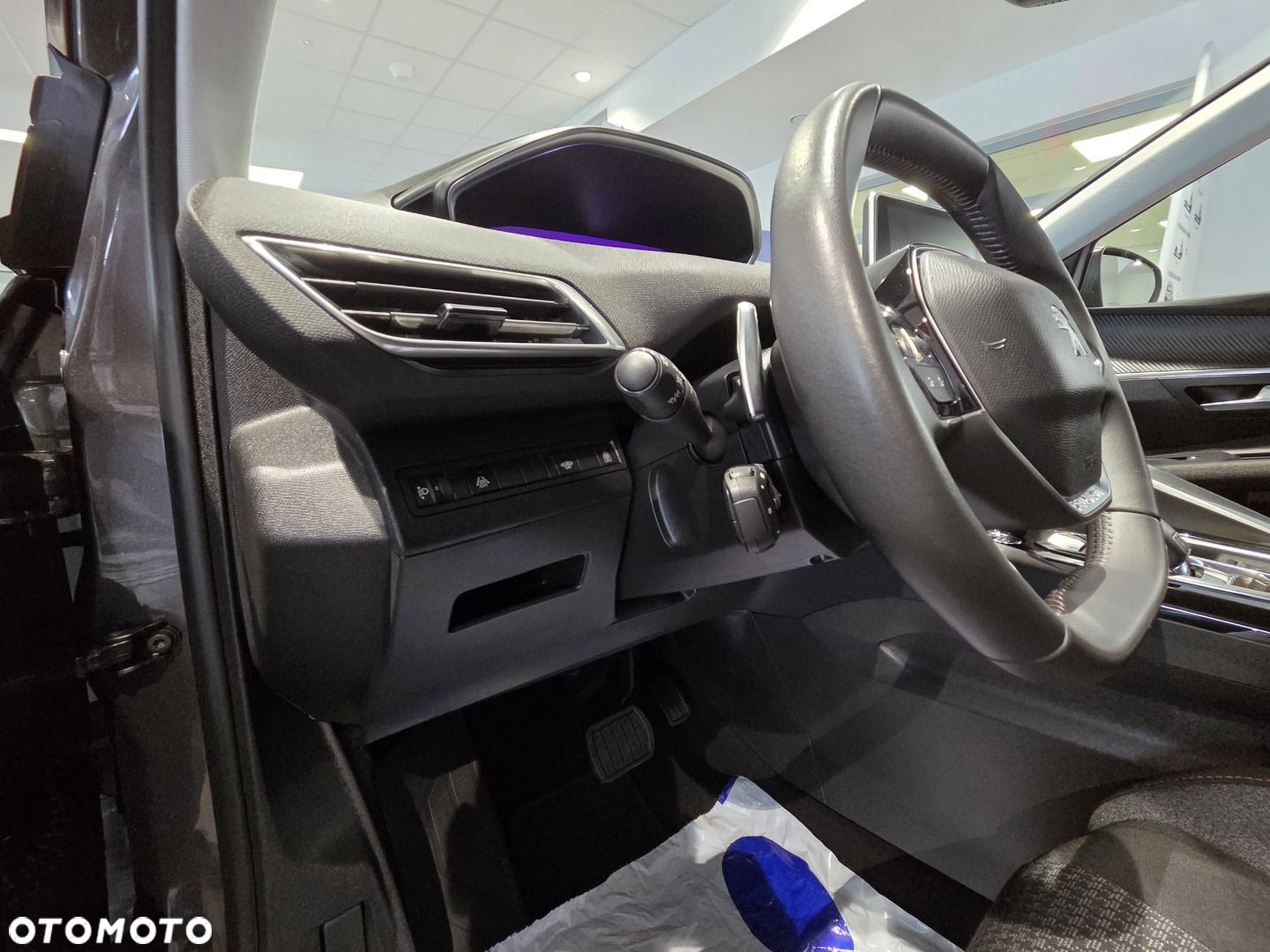 Peugeot 3008 1.2 PureTech Active Pack S&S EAT8 - 13