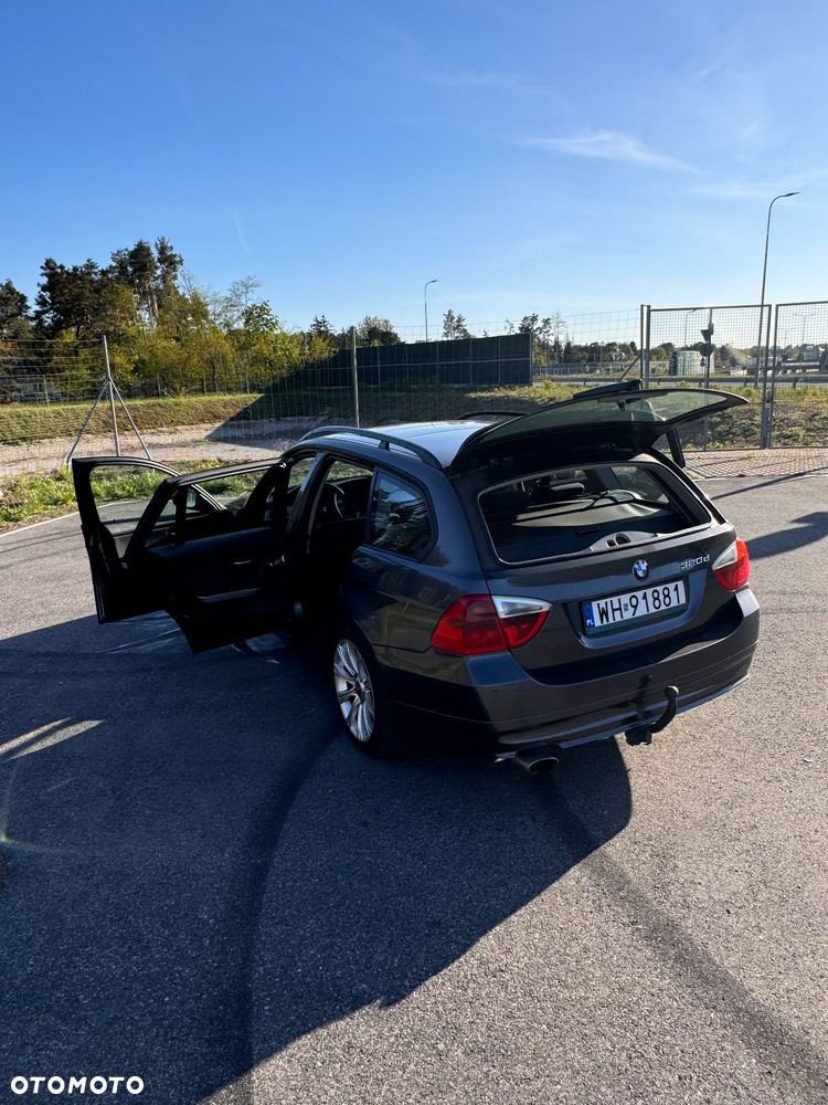 BMW Seria 3 320d - 11