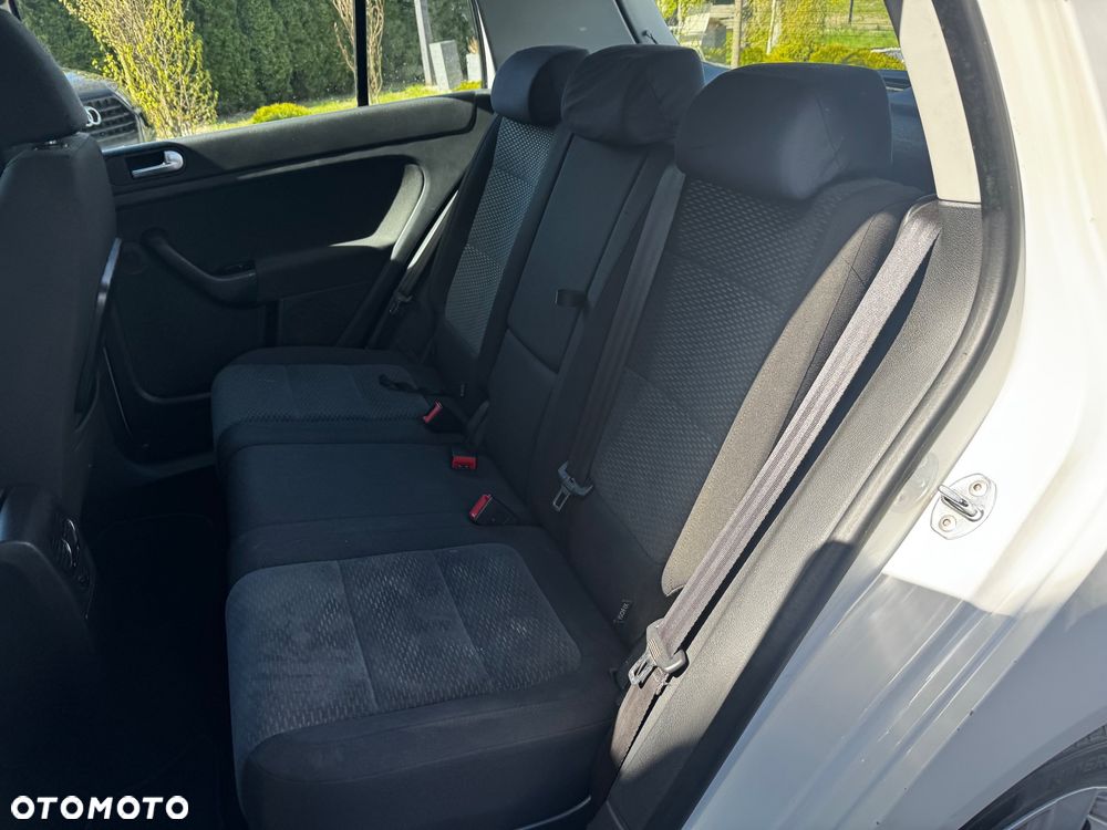 Volkswagen Golf Plus - 18