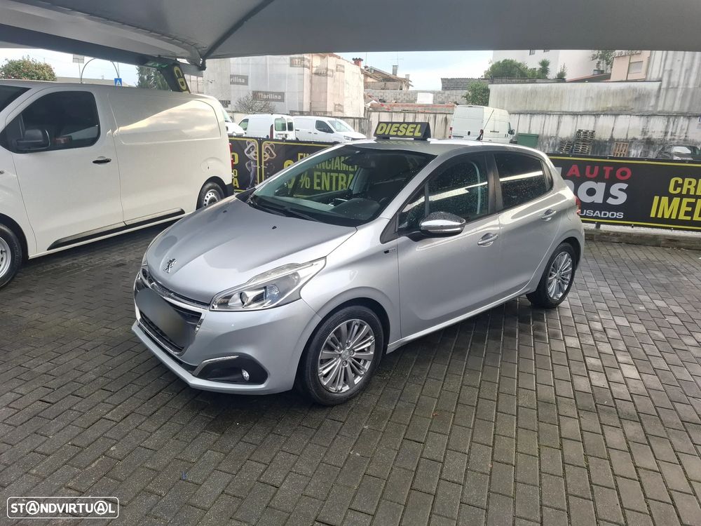 Peugeot 208 1.6 BlueHDi Style - 3