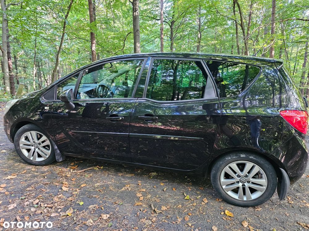 Opel Meriva - 12