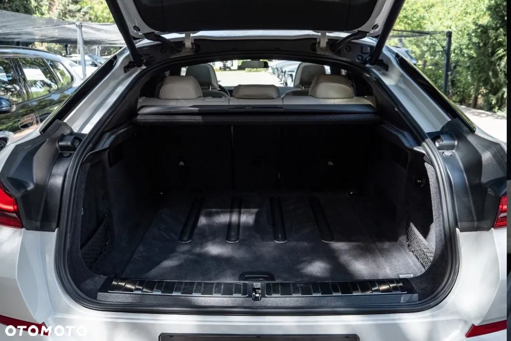 BMW X6 xDrive40d mHEV sport - 33