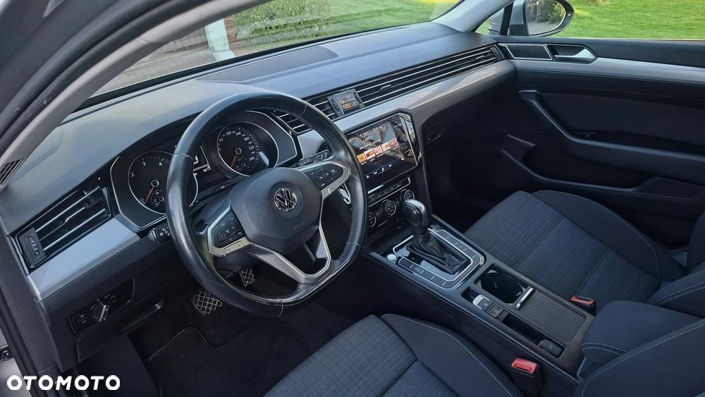 Volkswagen Passat 2.0 TDI EVO Business DSG - 11