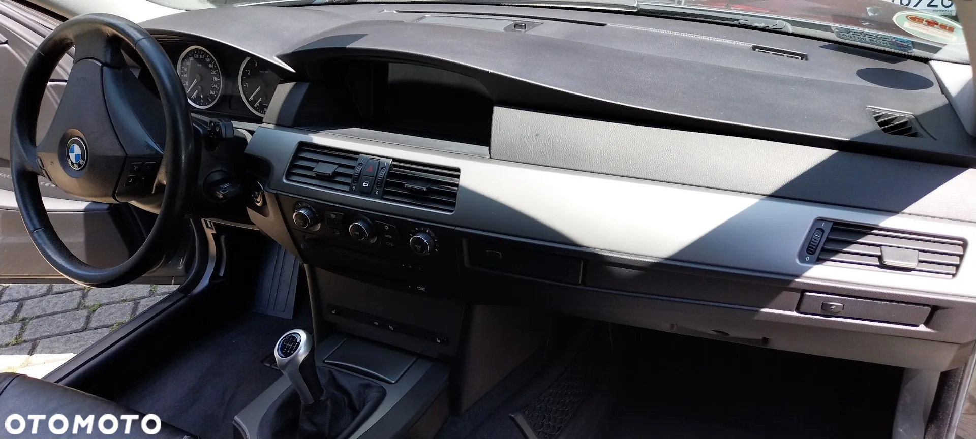 BMW Seria 5 523i - 27