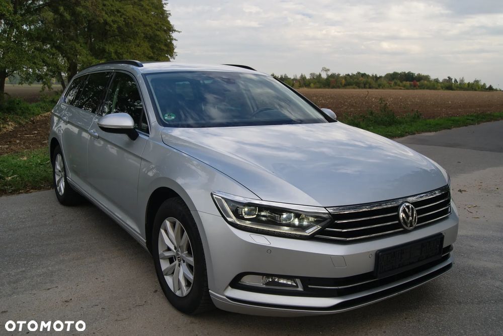 Volkswagen Passat 2.0 TDI SCR DSG Highline - 12