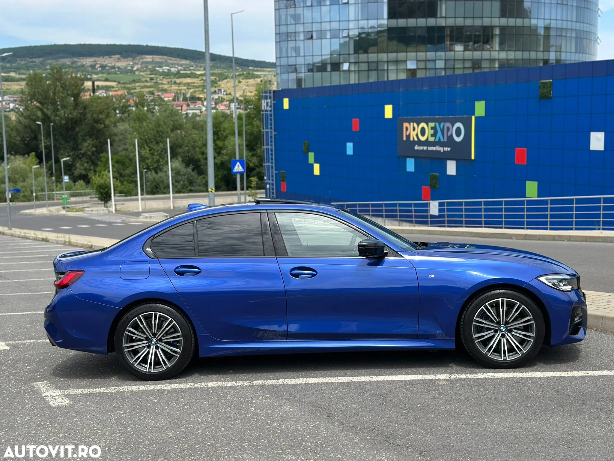 BMW Seria 3 330i AT M Sport - 8