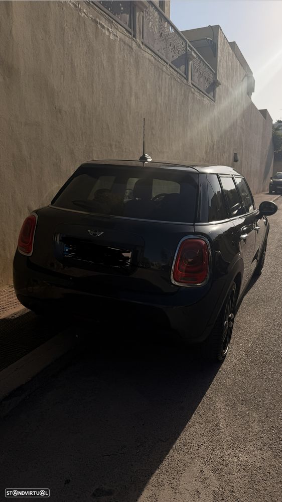 MINI 5 Portas One Aut. - 2