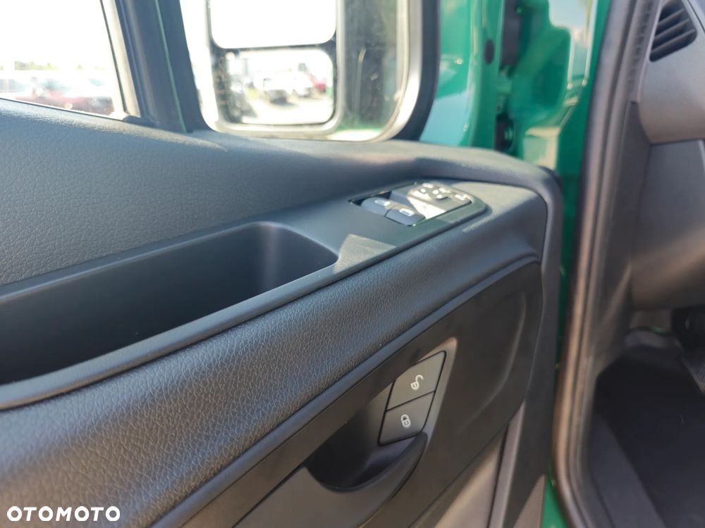 Mercedes-Benz Sprinter - 20