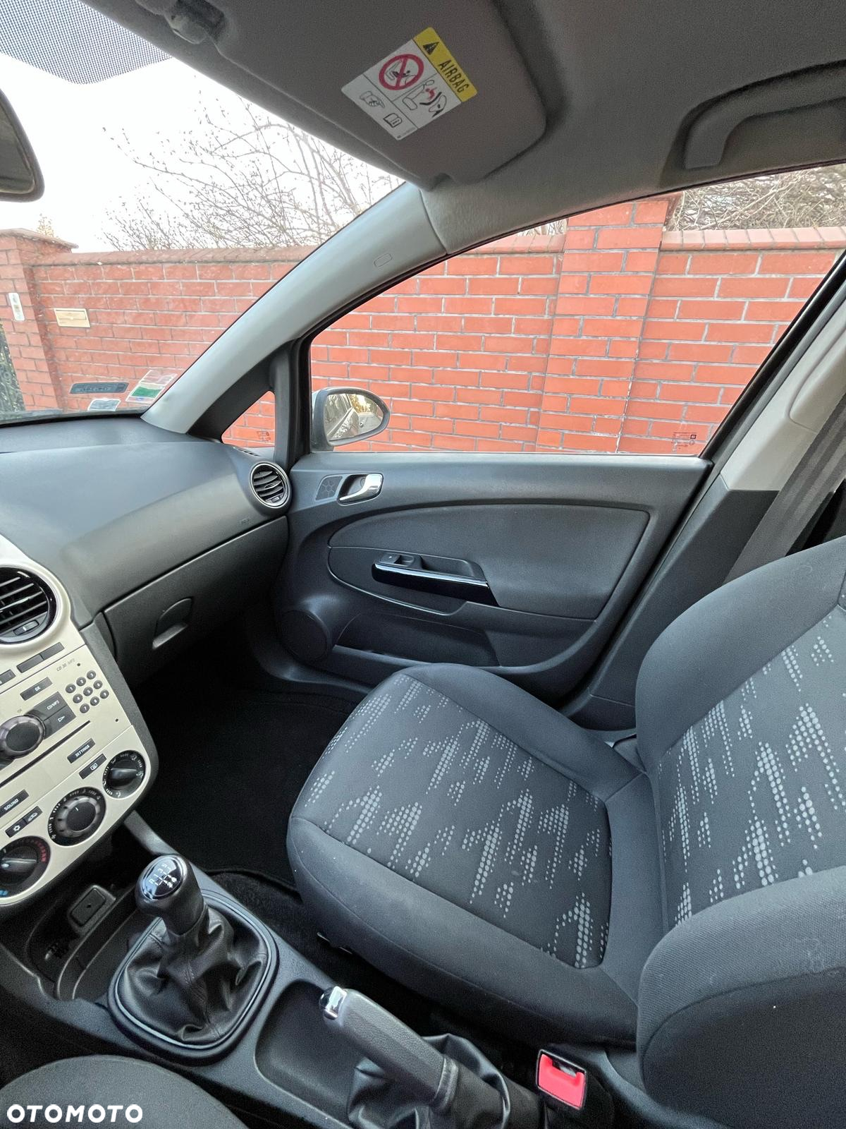 Opel Corsa - 9