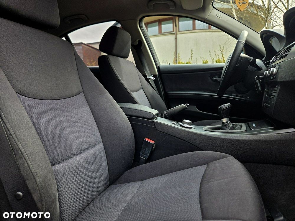 BMW Seria 3 318d - 7