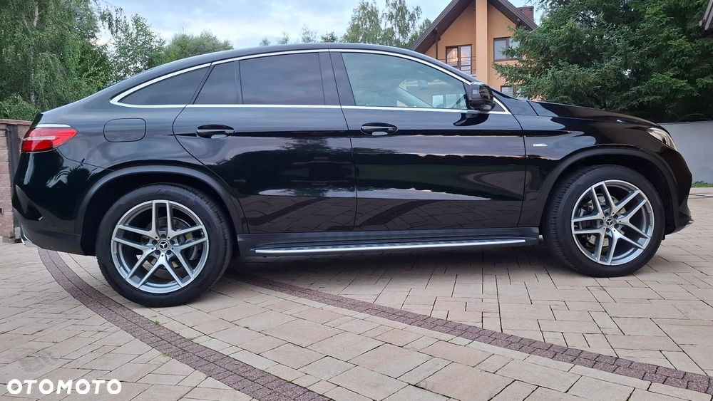 Mercedes-Benz GLE 350 d 4-Matic - 24