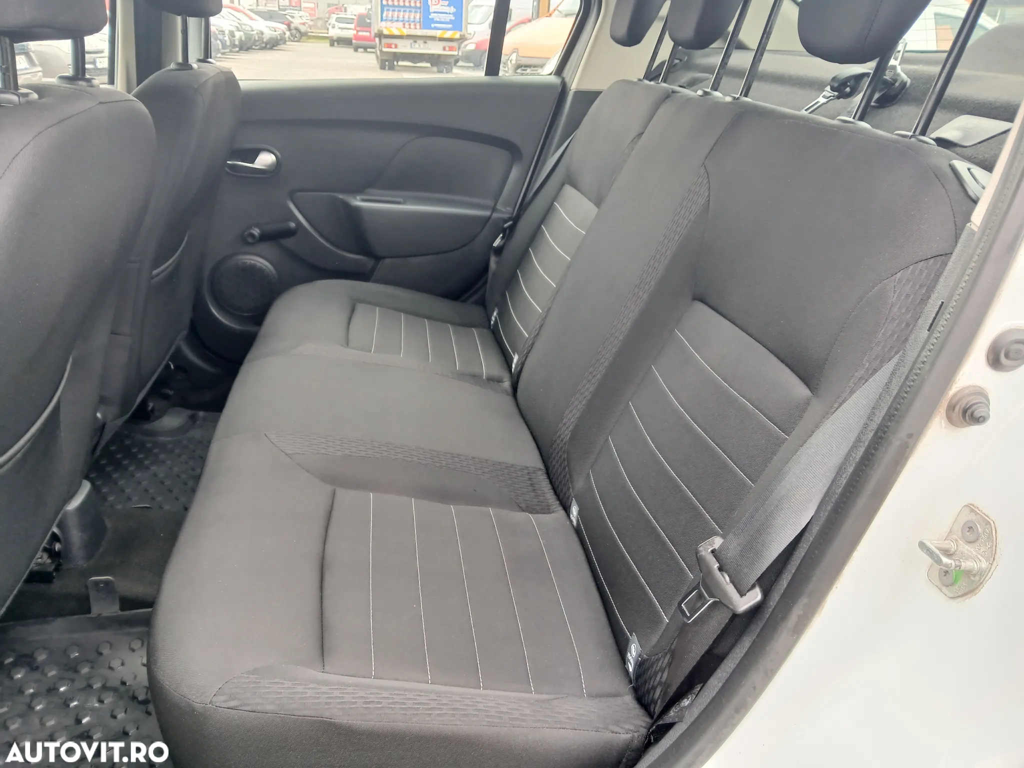 Dacia Logan 0.9 TCe Laureate - 9