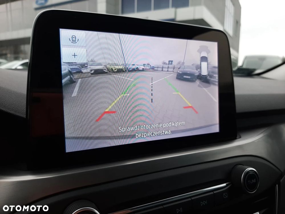 Ford Focus 2.0 EcoBlue Titanium - 27