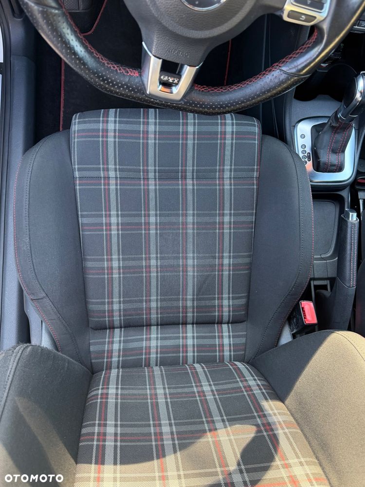 Volkswagen Polo - 18