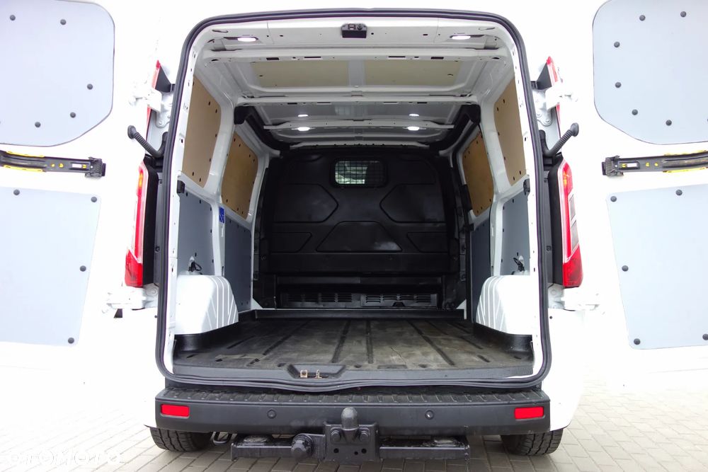 Ford Transit Custom Automat 2.0 Ecoblue 130 KM L1H1 Klima - 12