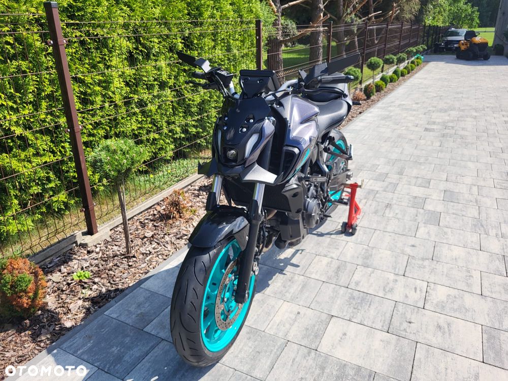 Yamaha MT - 7