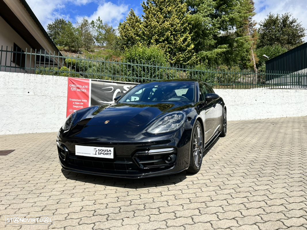 Porsche Panamera Sport Turismo 4 E-Hybrid